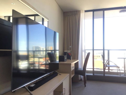 Oaks Horizon+city View+free Parking - Tourism Search 6