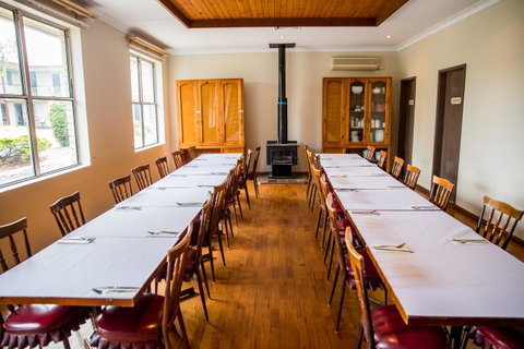 Lilac City Motor Inn & Steakhouse - Tourism Search 8