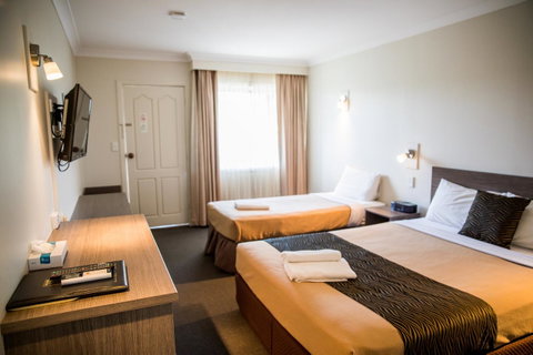 Lilac City Motor Inn & Steakhouse - Tourism Search 30