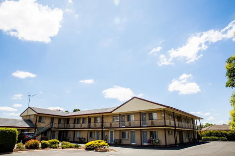Lilac City Motor Inn & Steakhouse - Tourism Search 0