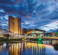 Executive 3 Bedroom Apartment  Internet  Parking - Tourism Search