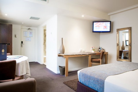 Hotel Richmond On Rundle Mall - Tourism Search 5