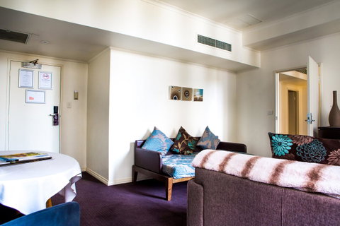 Hotel Richmond On Rundle Mall - Tourism Search 20