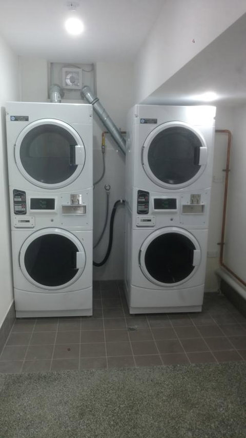 Perth City Backpackers Hostel - Note - Valid Passport Required To Check In - Tourism Search 23