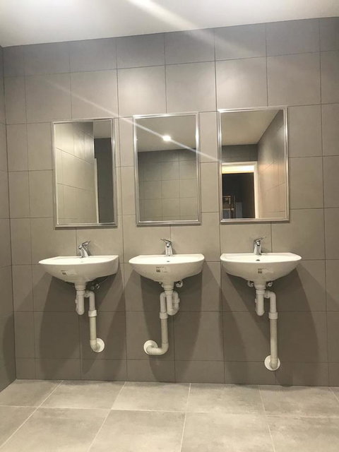 Perth City Backpackers Hostel - Note - Valid Passport Required To Check In - Tourism Search 14