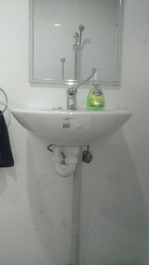 Perth City Backpackers Hostel - Note - Valid Passport Required To Check In - Tourism Search 17