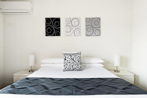 Parklane Apartments - Tourism Search 39