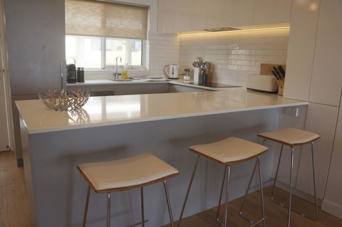 Cottesloe Beachfront Ocean View Apartment - Tourism Search 13