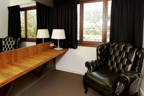 Riverview On Mount Street - Tourism Search 13