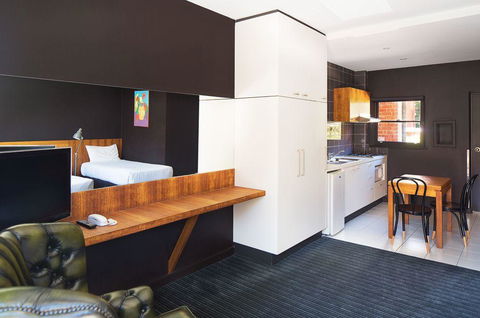 Riverview On Mount Street - Tourism Search 26