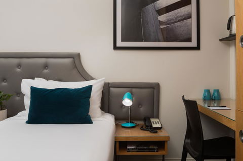 Pensione Hotel Perth - Tourism Search 9
