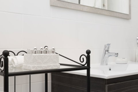 Blue Door Apartments - Tourism Search 4