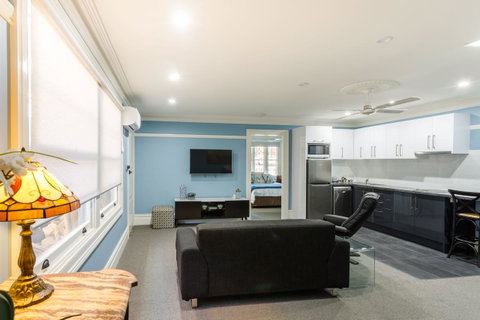 Blue Door Apartments - Tourism Search 14