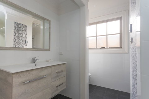 Blue Door Apartments - Tourism Search 15