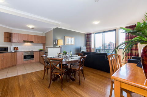 Mont Clare Boutique Apartments - Tourism Search 4