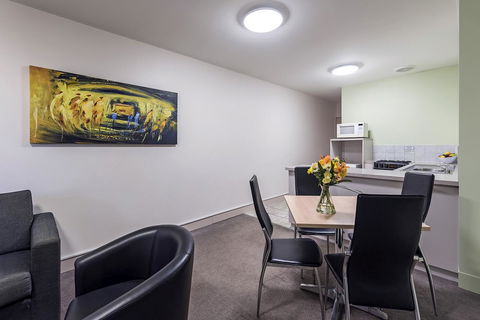 Comfort Inn & Suites Goodearth Perth - Tourism Search 8
