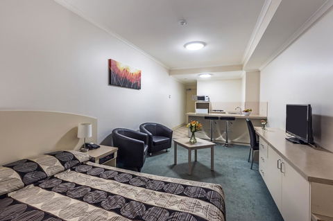 Comfort Inn & Suites Goodearth Perth - Tourism Search 13