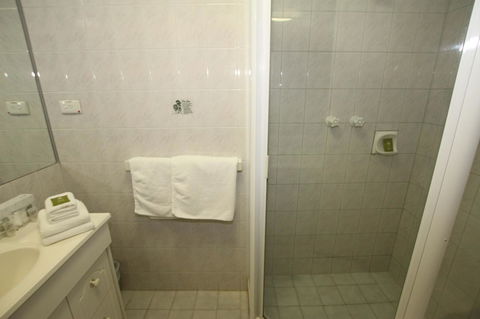 Comfort Inn & Suites Goodearth Perth - Tourism Search 27