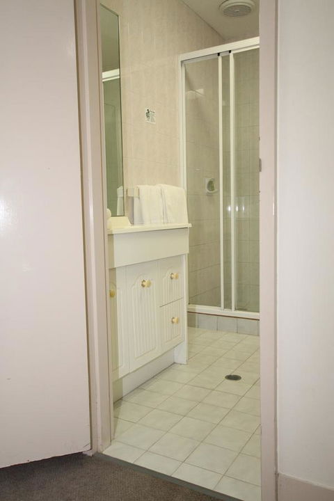 Comfort Inn & Suites Goodearth Perth - Tourism Search 26