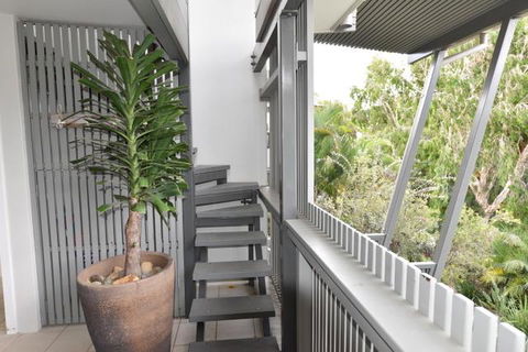 East On Byron - Tourism Search 2