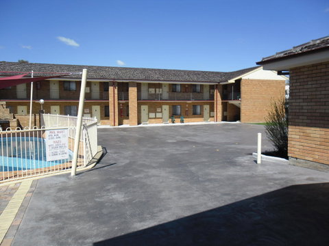Ben Chifley Motor Inn - Tourism Search 35