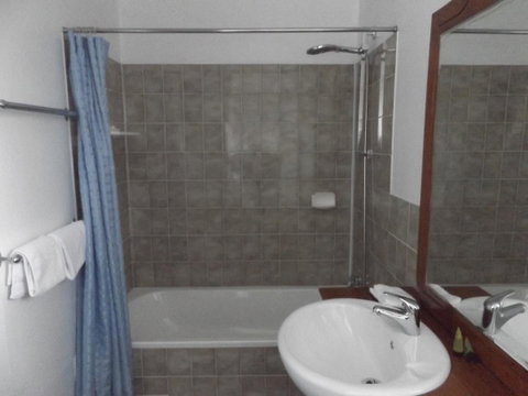 Ben Chifley Motor Inn - Tourism Search 12