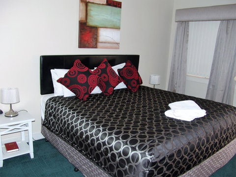 Ben Chifley Motor Inn - Tourism Search 25