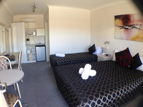 Ben Chifley Motor Inn - Tourism Search 29