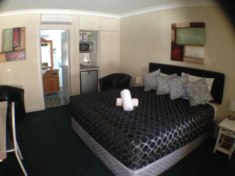 Ben Chifley Motor Inn - Tourism Search 22