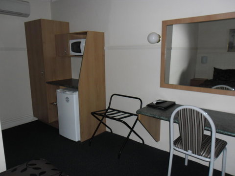 Ben Chifley Motor Inn - Tourism Search 33