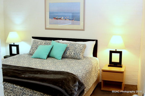 Mollymook Cove Apartments - Tourism Search 31