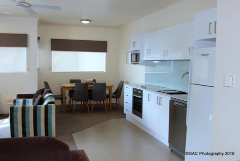 Mollymook Cove Apartments - Tourism Search 15