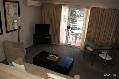 Mollymook Cove Apartments - Tourism Search 10