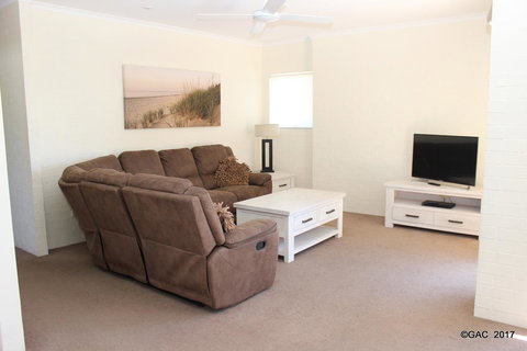Mollymook Cove Apartments - Tourism Search 9
