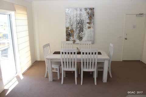 Mollymook Cove Apartments - Tourism Search 13