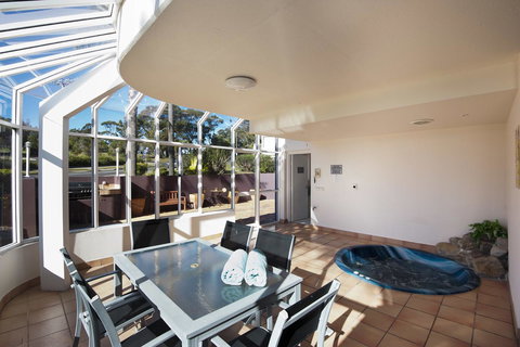 Mollymook Cove Apartments - Tourism Search 35