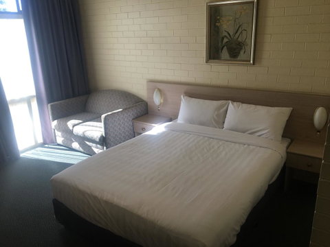 Junee Motor Inn - Tourism Search 14