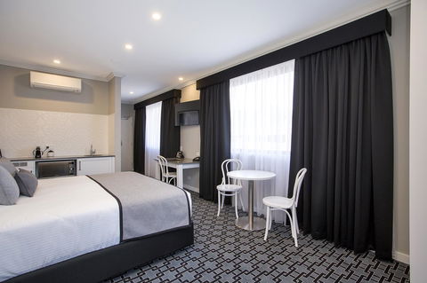 CH Boutique Hotel & Apartments, Ascend Hotel Collection - Tourism Search 3