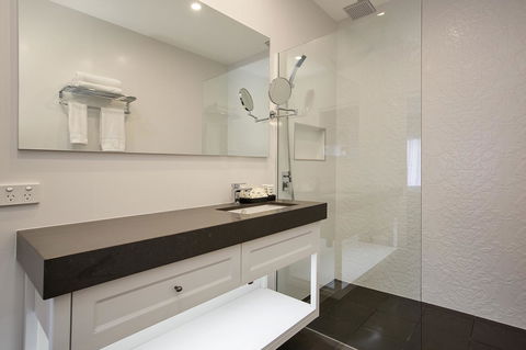 CH Boutique Hotel & Apartments, Ascend Hotel Collection - Tourism Search 10