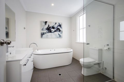 CH Boutique Hotel & Apartments, Ascend Hotel Collection - Tourism Search 20