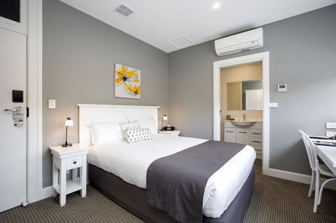 CH Boutique Hotel & Apartments, Ascend Hotel Collection - Tourism Search 25