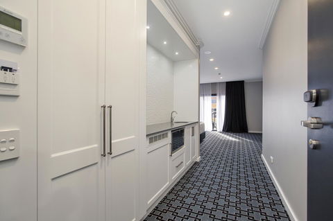 CH Boutique Hotel & Apartments, Ascend Hotel Collection - Tourism Search 6