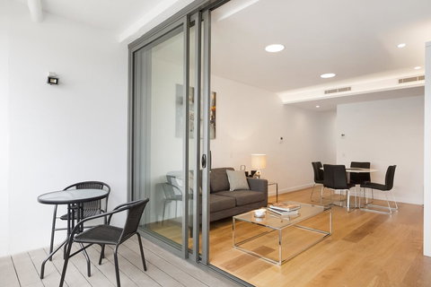 Wyndel Apartments Neutral Bay - Military - Tourism Search 10