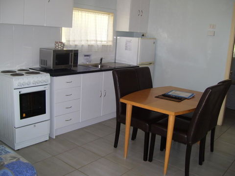 Glenwood Tourist Park & Motel - Tourism Search 29