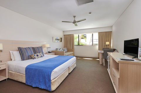 Waves Byron Bay - Tourism Search 35