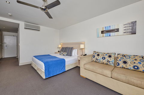 Waves Byron Bay - Tourism Search 34
