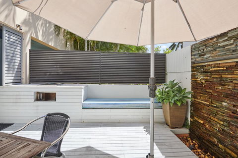 Waves Byron Bay - Tourism Search 37