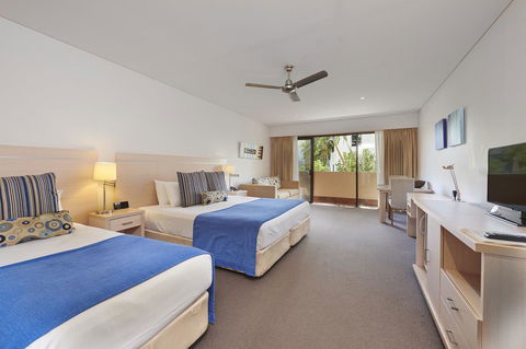 Waves Byron Bay - Tourism Search 25