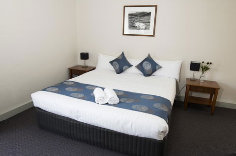 Banjo Paterson Inn - Tourism Search 25