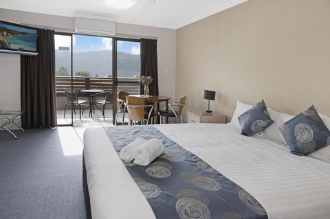 Banjo Paterson Inn - Tourism Search 1